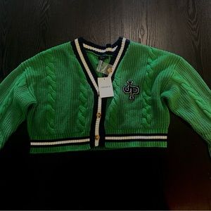 FOREVER 21 Bottom Up crop sweater